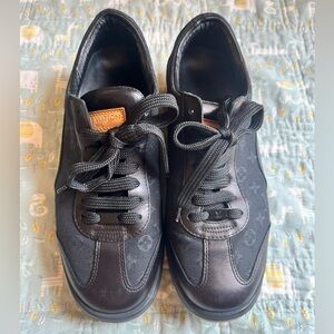 Louis Vuitton Shoes (PRICE FIRM)